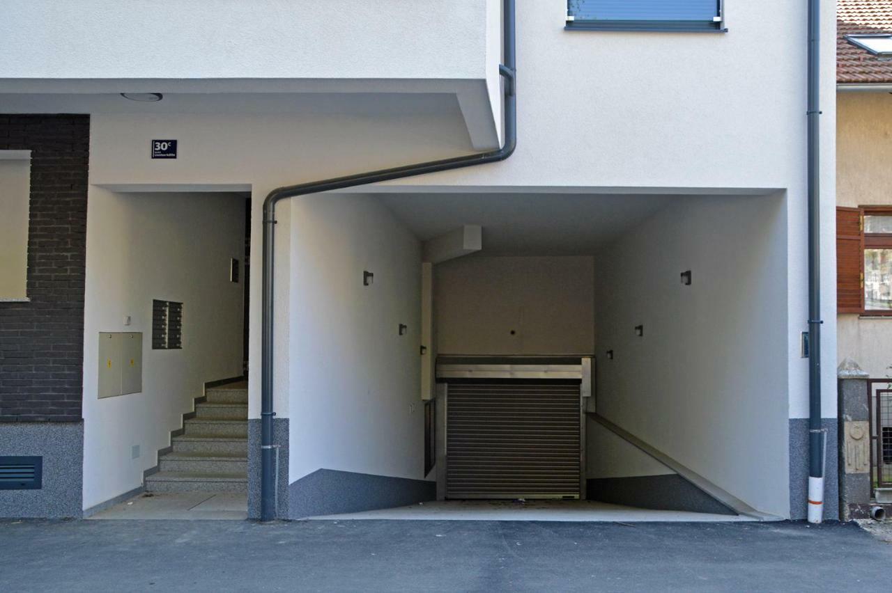 Aetherius Red Zagreb Exterior photo